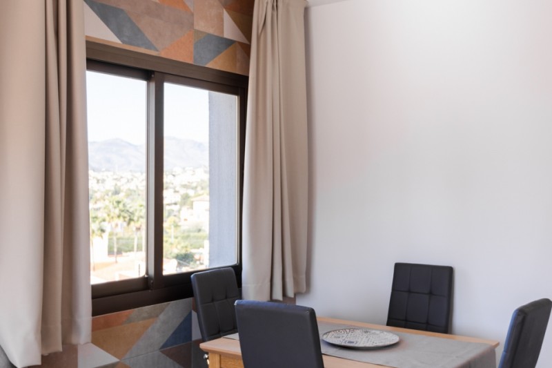 Apartamento con vistas al mar en venta, unicado a tan solo unos pasos de la Cala de La Calalga, Calpe! 